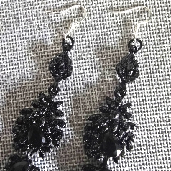 Black Floral Rhinestone Dangle Teardrop Bridal Wedding Prom Holiday Earrings - Picture 3 of 4